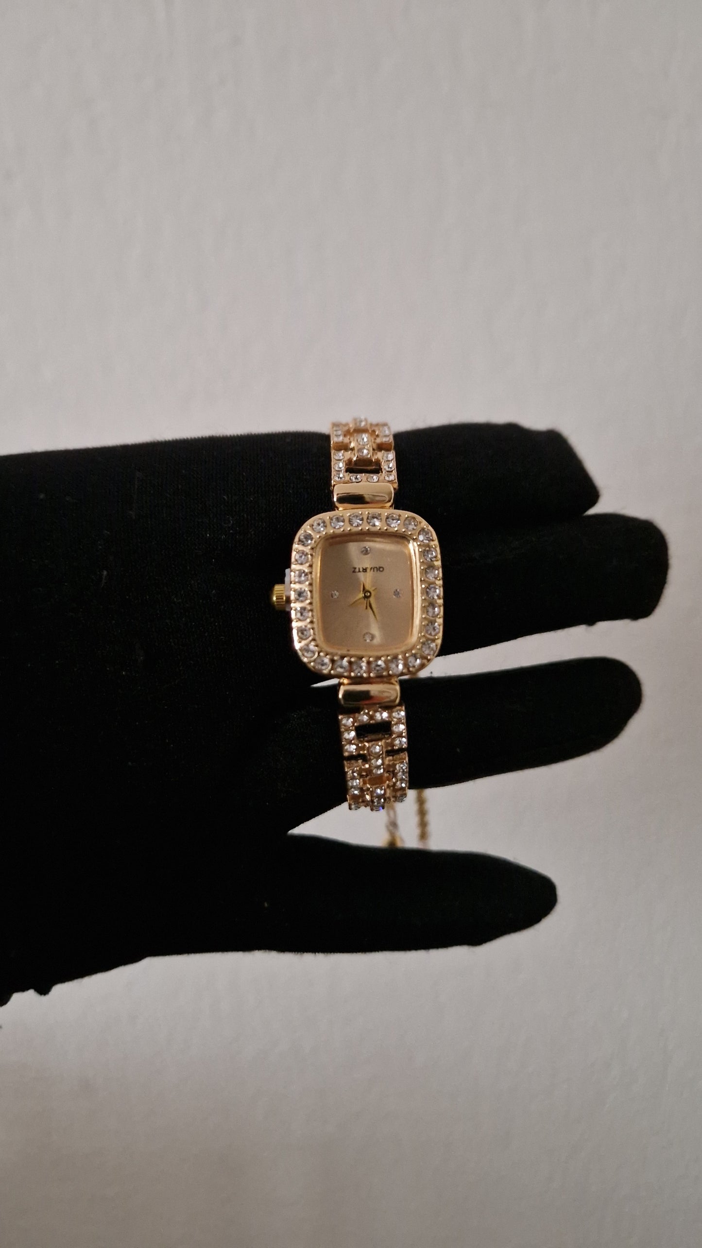 Montre femme carrer